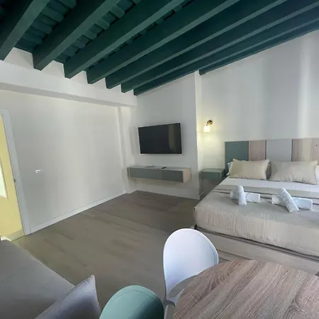 Wonderful Apartments In Seville Oldtown Exterior photo
